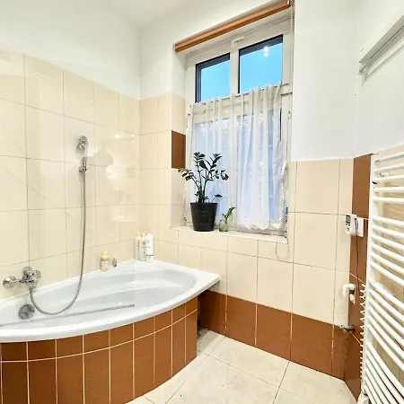 Apartament Tuz Przy Polwiejskiej Poznan Exterior photo