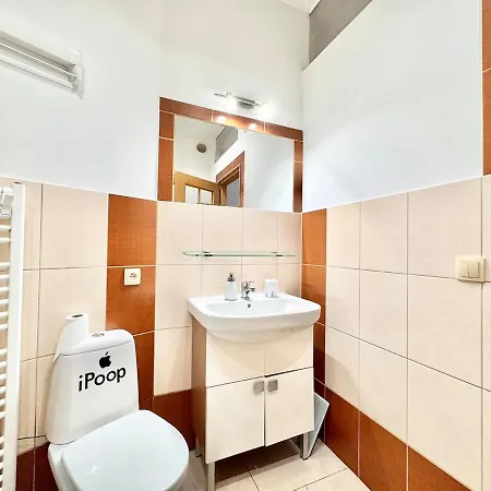 Apartament Tuz Przy Polwiejskiej Poznan Exterior photo
